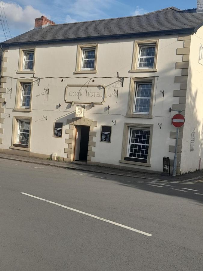 The Cock Hotel Bronllys Esterno foto